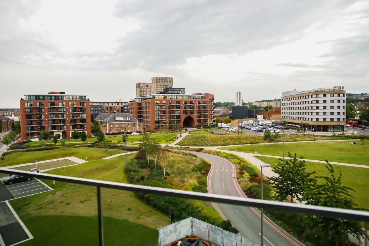 Thames View 2 Bed Apartment With Balcony Londres Exterior foto