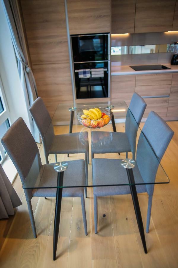 Thames View 2 Bed Apartment With Balcony Londres Exterior foto